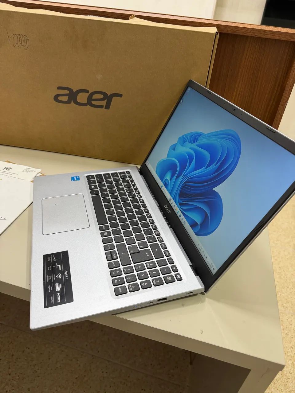Notebook Acer aspire i3 11ª, 4 gb, Ssd 256, full hd - Notebooks