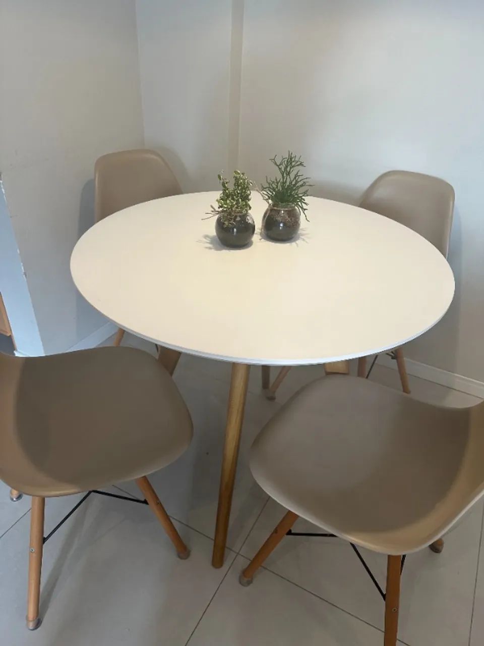 Mesa de jantar redonda Leda 80 cm - Branco