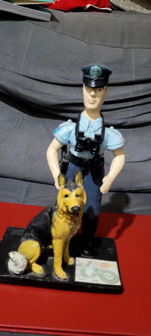 Bonecos Polícia Bombeiro estatuetas  - Foto 3