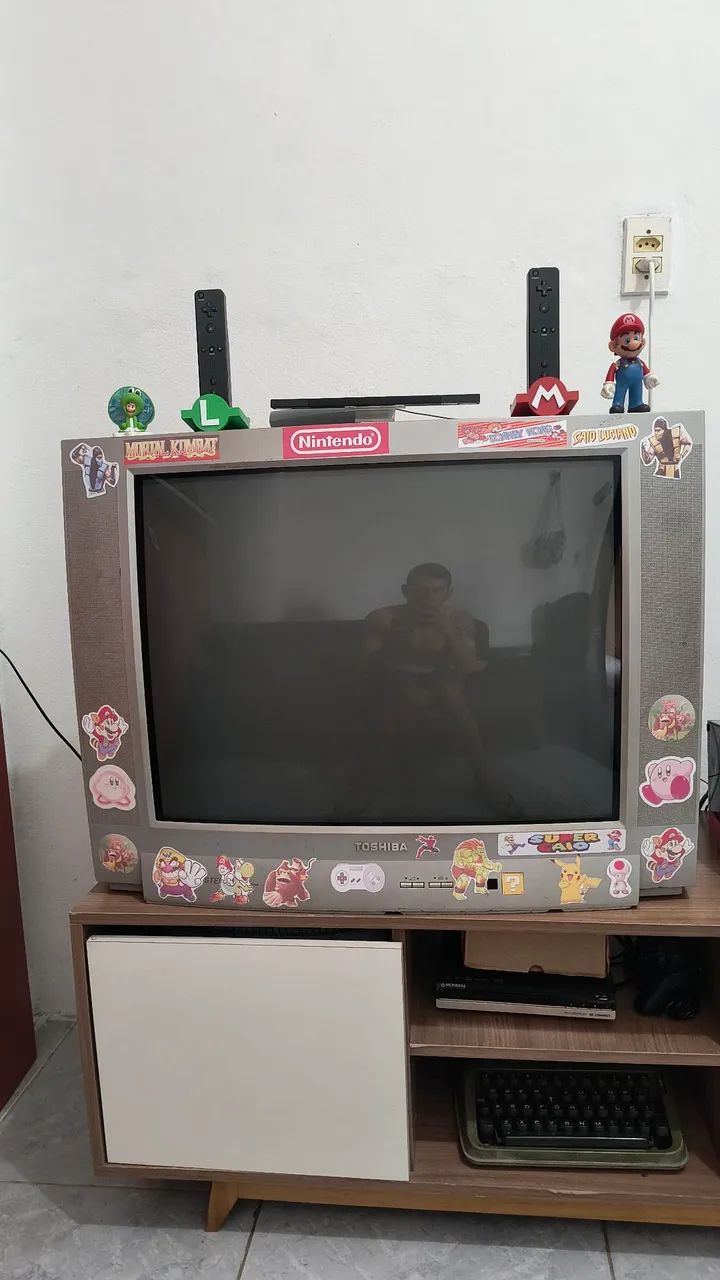 Nintendo Wii completo + acessórios + TV de tubo 29 polegadas  - Foto 3