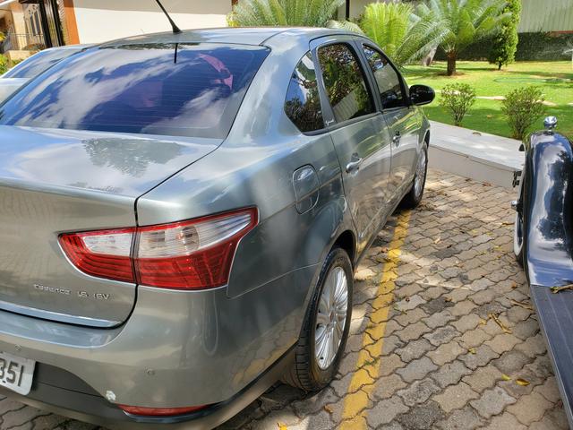 Fiat Grand Siena essence 1.6 R$30.000 - Foto 4