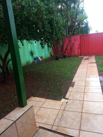 Casa com amplo quintal e ótima localização - Foto 10