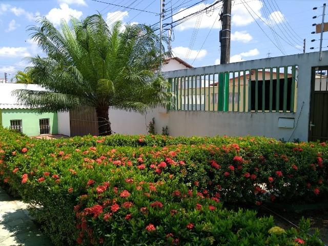 Alugo Linda casa Com Piscina no Parque 10 com 5 Quartos e 2 Suítes - Foto 19