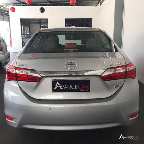 Corolla XEI 2.0 AT 2015 4 pneus Zeros - Foto 4