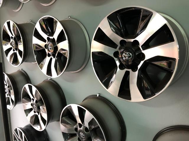 Rodas Aro 17 Toyota Hilux Original SRV Black Diamond - Foto 7