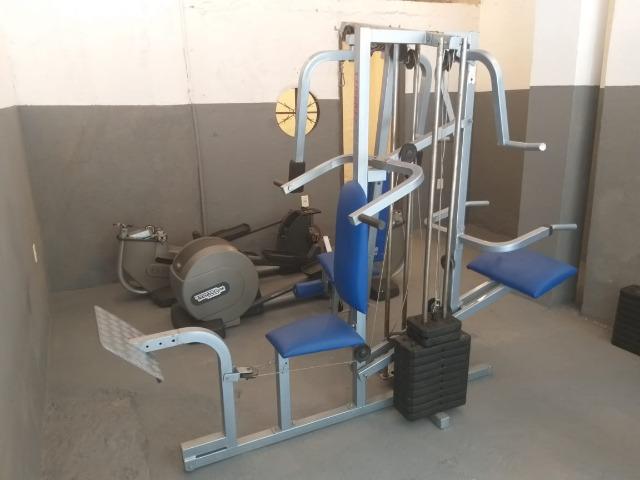 Estação de ginastica / musculação