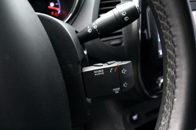 Renault Captur ZEN 1.6 4P - Foto 13