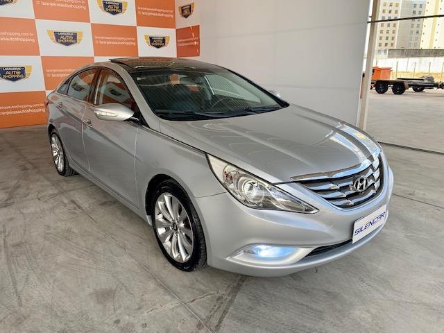 Hyundai Sonata Com Teto Solar Panorâmico,Confira!