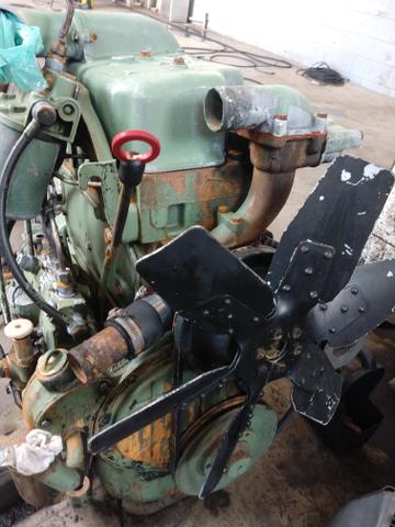 Motor om 314 para 608 . usado . a base de troca - Foto 4