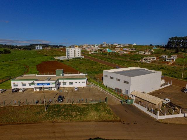 Vende-se terrenos de esquina de 450m² no Loteamento Colina Verde - Foto 3
