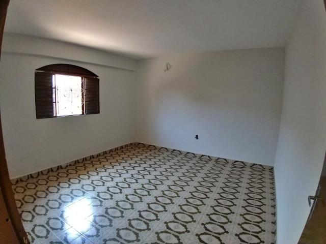 Casa simples, toda na cerâmica no Valparaíso II. Imóvel com 03 quartos, sendo 01 suíte e b - Foto 2