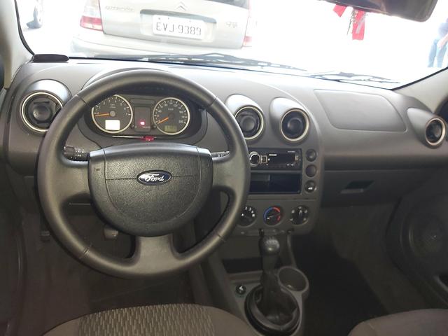 Fiesta Sedan 1.6 2005 completo!!! - Foto 5