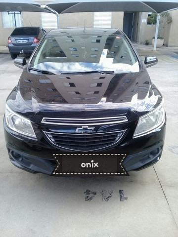 Carro Ônix