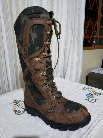 bota viposa cano longo