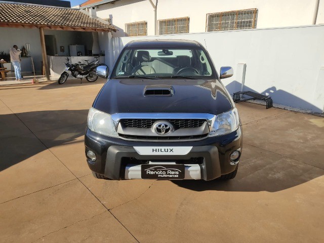 HILLUX SRV 3.0 DIESEL AUTOMÁTICA 2011