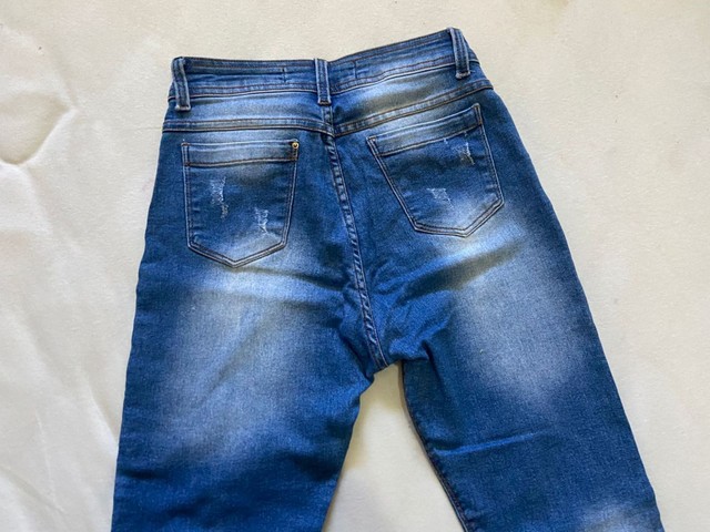 calça jeans - tamanho 40 - semi nova - Foto 4