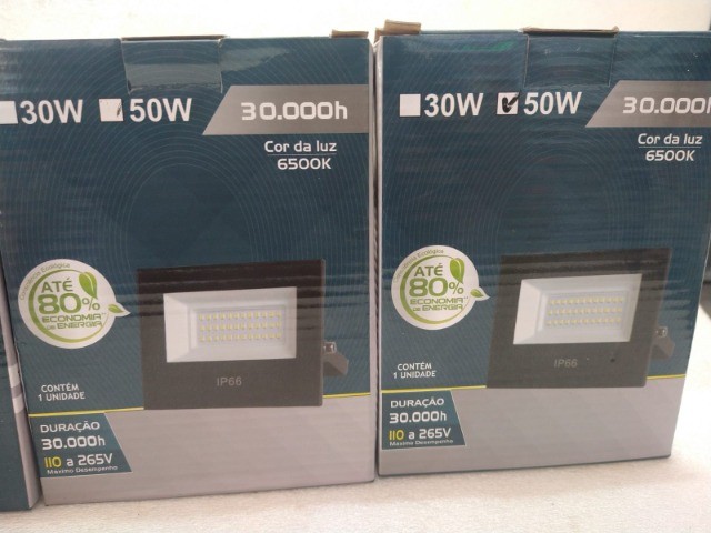Refletor de led 50w Bivolt o IP 66 luz branca - iluminação (Oferto Black Friday - R$42,00) - Foto 3