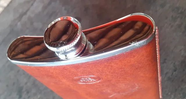 Gentlemen's Bottle Inglês The Bridge Couro Natural E Inox - Foto 4
