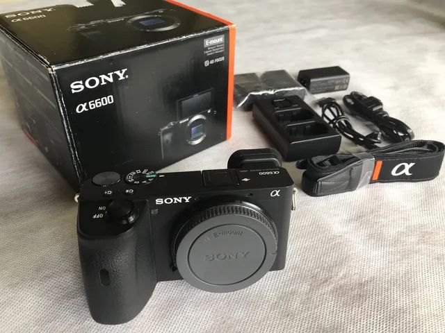 sony alpha 2000