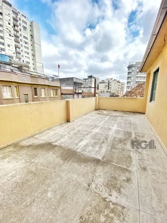 Prédio comercial em localização de esquina privilegiada no Centro Histórico, todo restaura - Foto 13