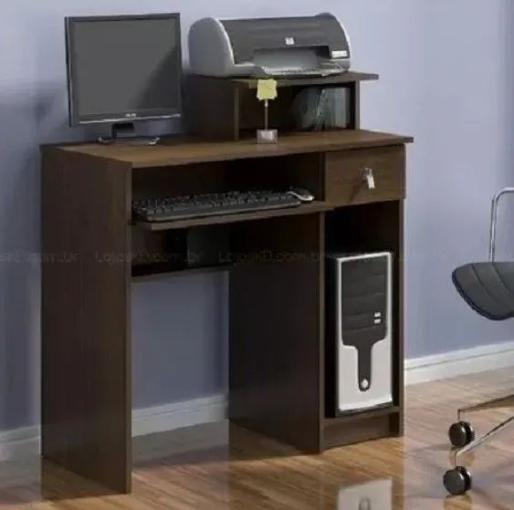 Escrivaninha tabaco para computador etc, montada