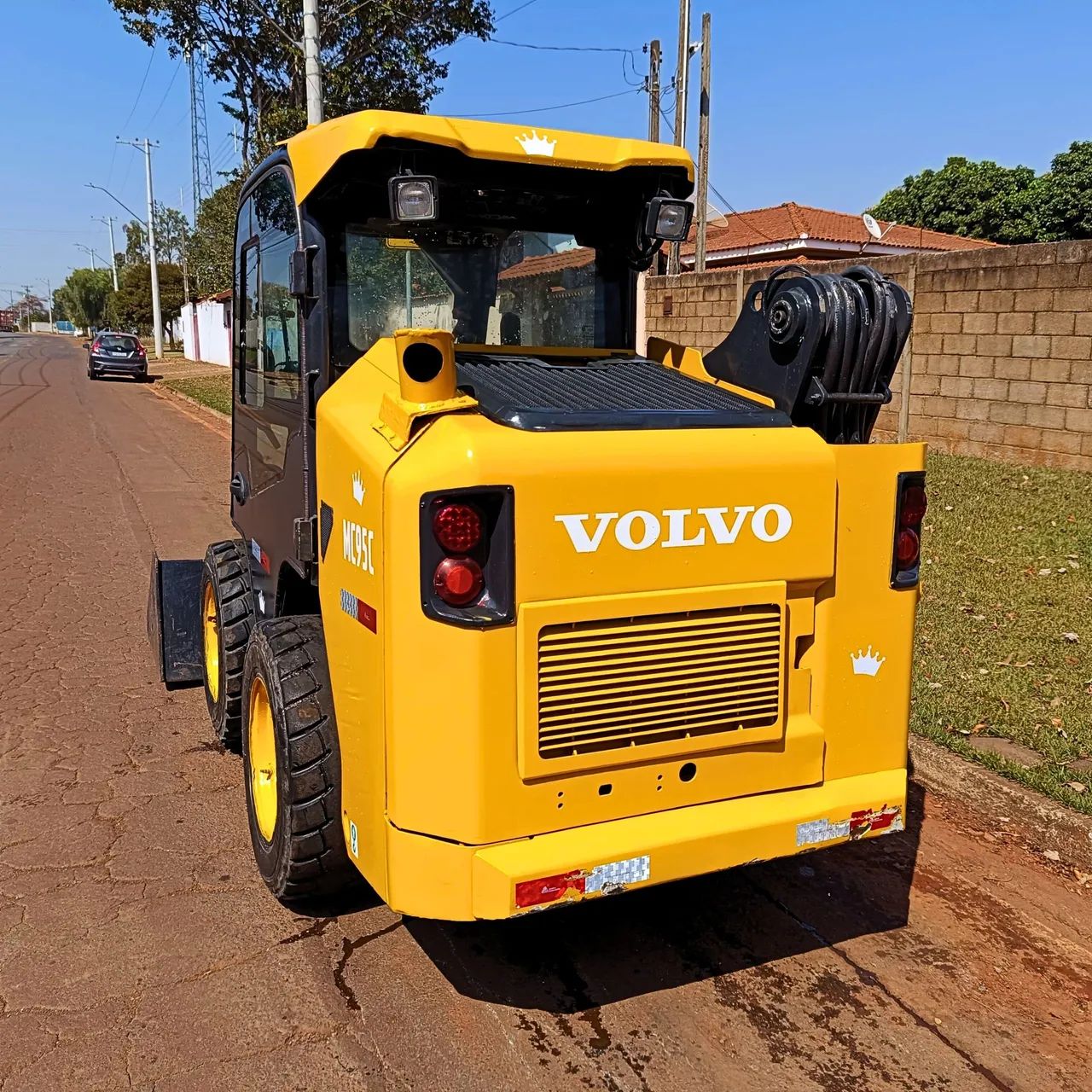 Mini Carregadeira Volvo MC95C - Ano 2018 com Garantia  - Foto 6