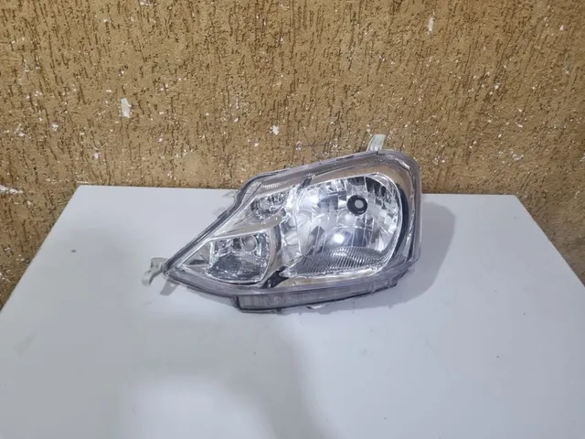 Farol esquerdo Etios 12/19 NOVO