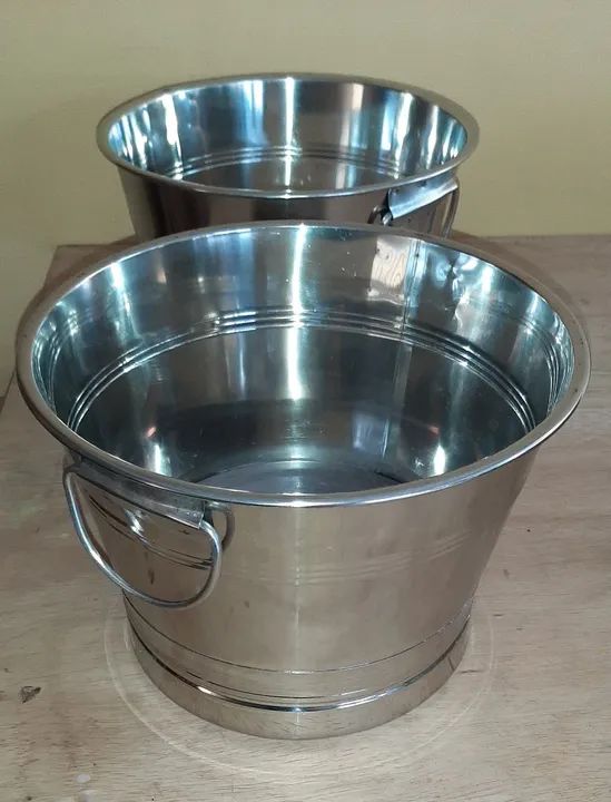 Balde de gelo / Champanheira em Aço Inox 15 litros - 2 Peças