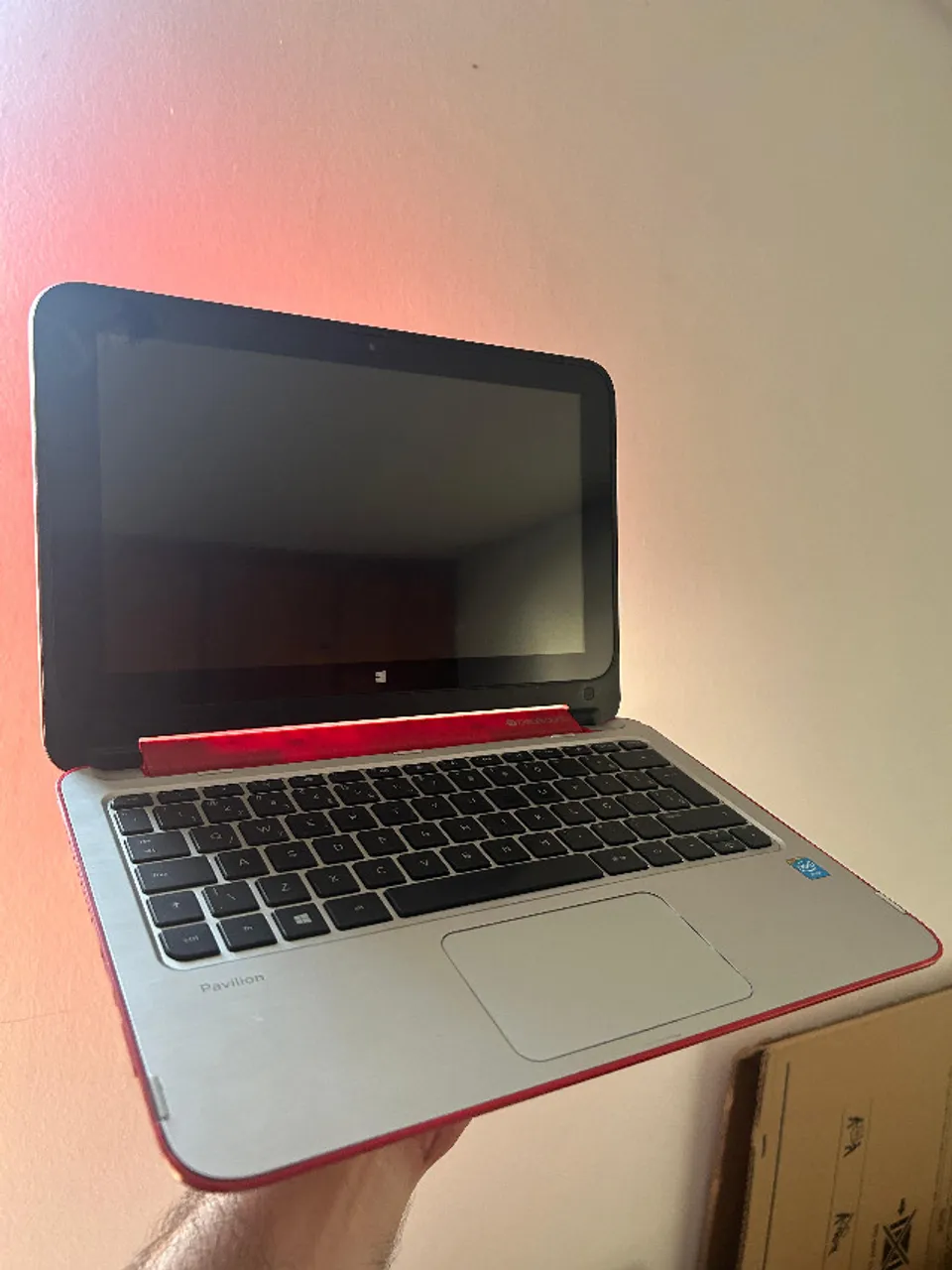 MacBook本体 MacBook Air 2018 i5/16GB/512GB Retina Apple MacBook Air (2018) - Ficha Técnica - Canaltech