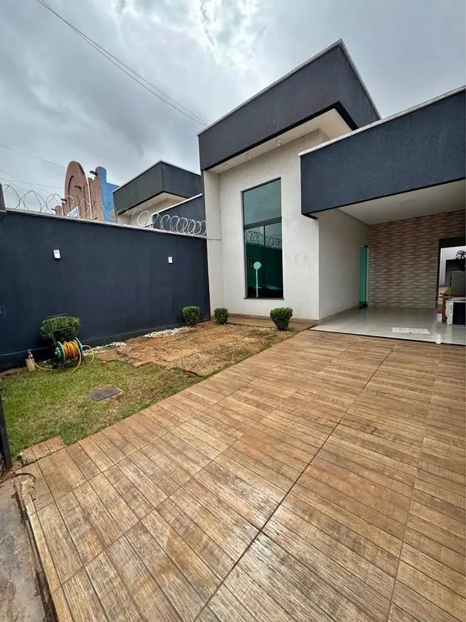Imóvel para venda possui 100 metros quadrados com 3 quartos em Jardim Paraíso - Joinville