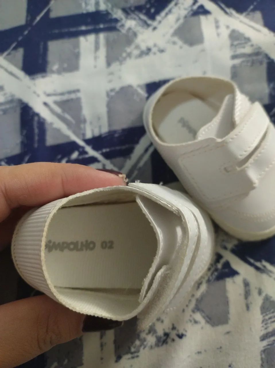 Tênis Infantil Branco - Tamanho Pequeno - Foto 2
