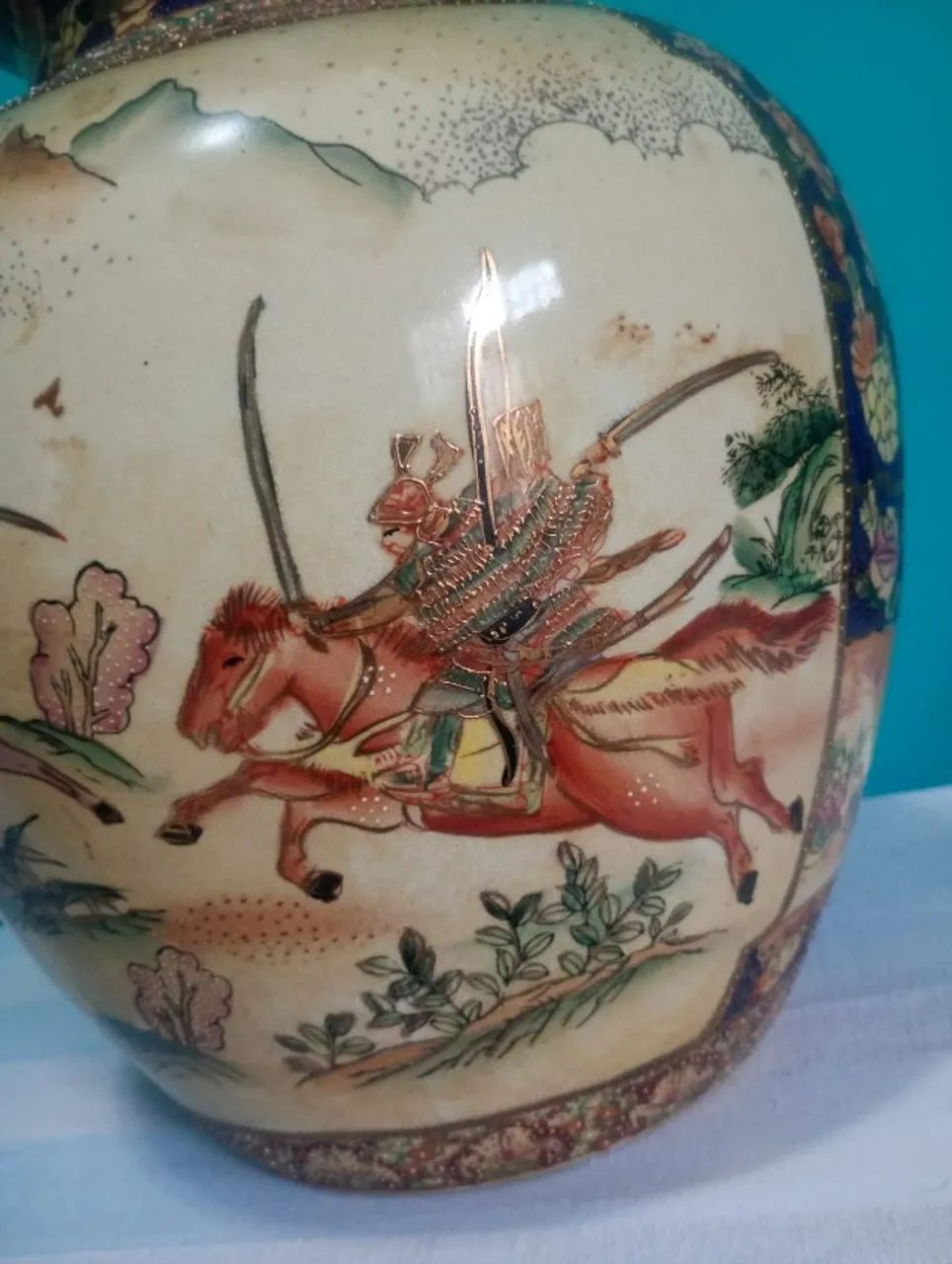 Antigo e único vaso em porcelana japonesa Satsuma  - Foto 2