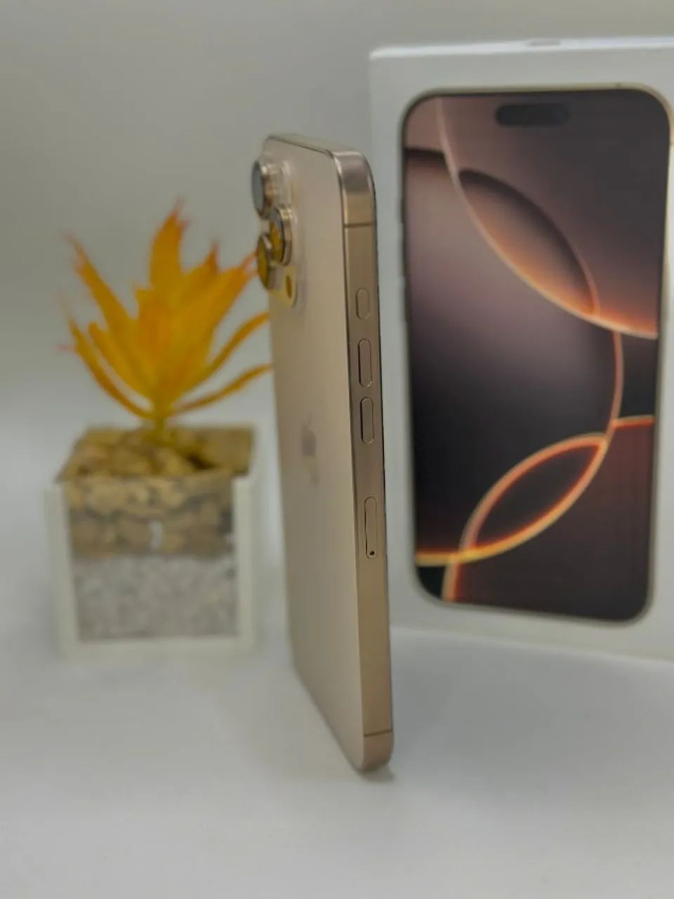 iphone 16 pro max   Desert Titanium  256GB  100% saúde da bateria  Anatel  - Foto 3