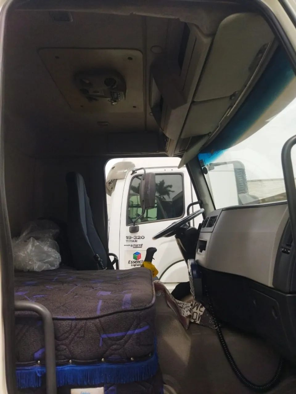 Volvo VM 330 Leito 4x2 ano 2013 - Foto 7