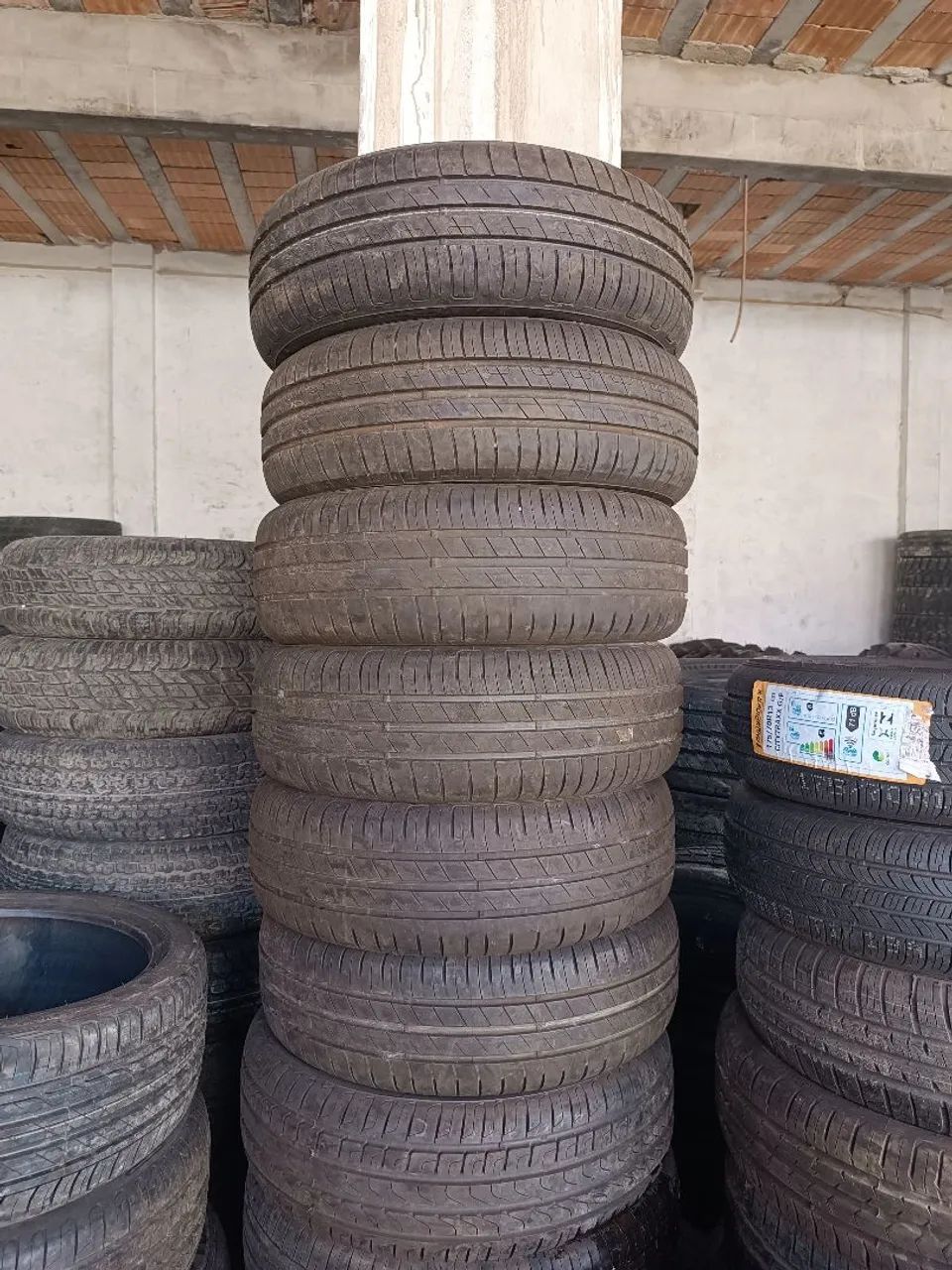 Pneu 195x65x15 novo 