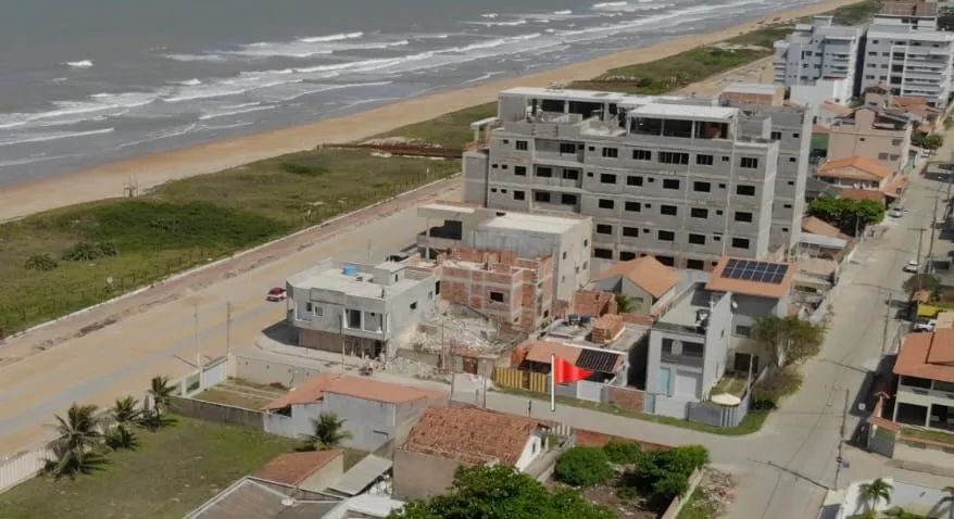 Casa toda mobiliada debaixo do chalé na primeira quadra da praia de Guriri ES - Foto 13
