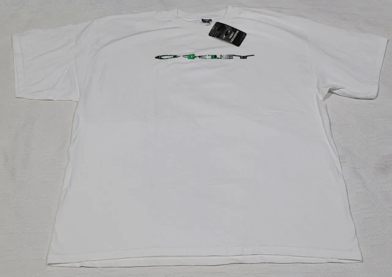 Camiseta Oakley Vault Exclusive Branco