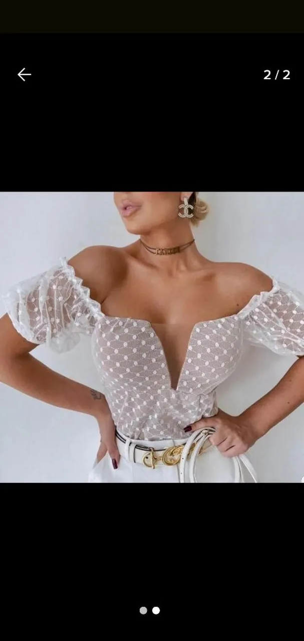 Body Feminina Off White com Detalhes em Renda