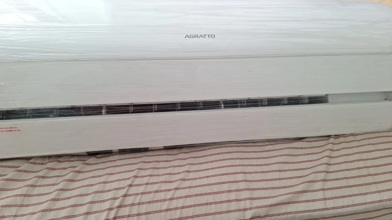 Ar condicionado agratto 22 mil btus pouco tempo de uso!no precinho pra levar logo.