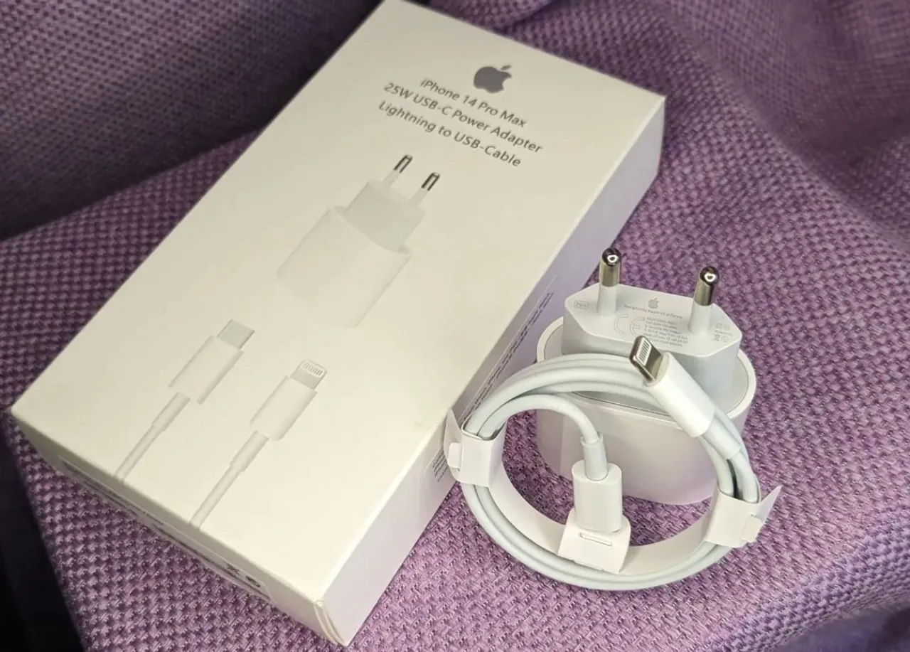 Carregador de iPhone turbo completo Cabo e fonte carregador 20w turbo ótima durabilidade
