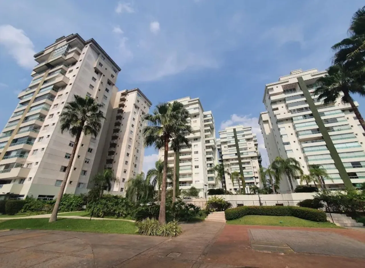 Vende -se apartamento alto padrão