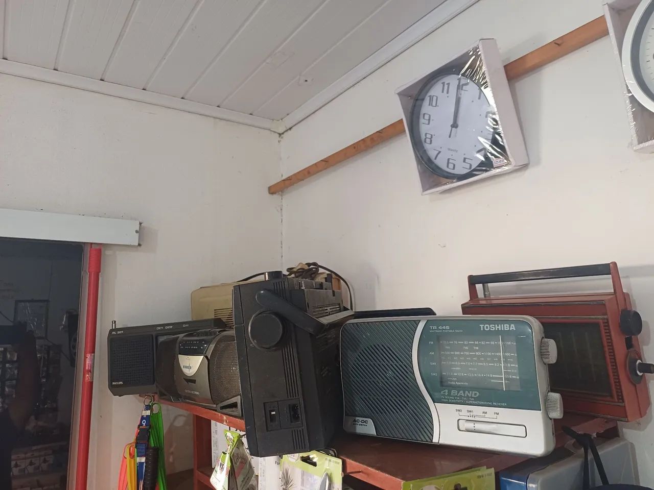Vendo  rádios antigos 64293080336130122