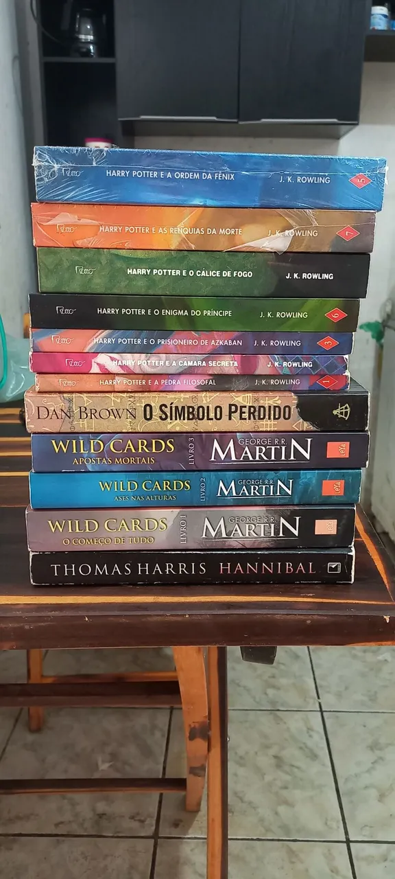 Coleção de Livros - Harry Potter, Dan Brown, Wild Cards e Hannibal