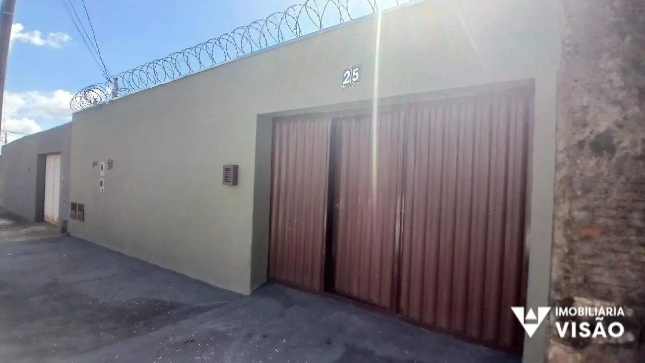 CASA PARA ALUGUEL, 03 QUARTOS, 01 SUÍTE, 01 VAGA, CONJUNTO UBERABA - UBERABA/MG