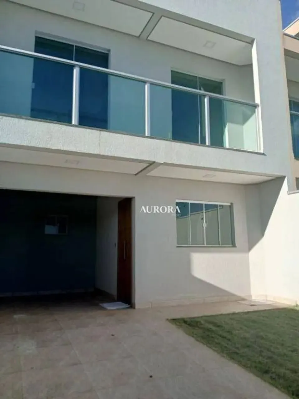 Sobrado com 3 dormitórios à venda, 121 m² por R$ 580.000,00 - Gávea - Londrina/PR