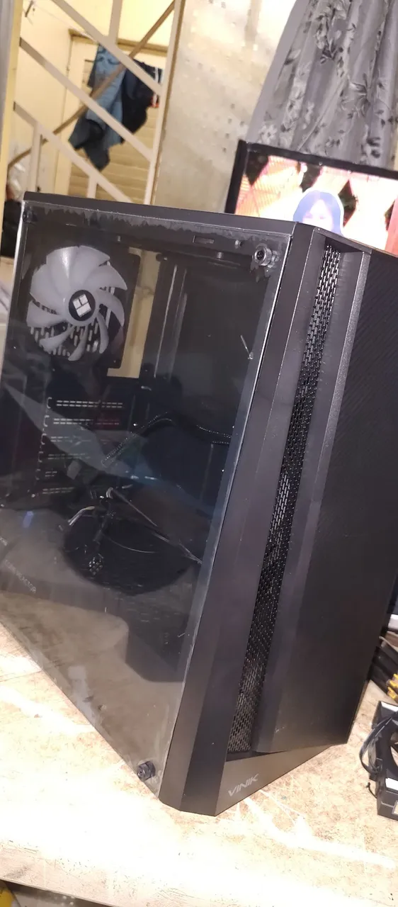 Gabinete Vinik novo e fonte xpg react 850w