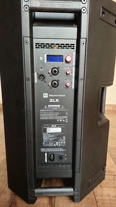 ? Caixa de Som EV ZLX 15BT - 1000W RMS + Bag de Transporte! ?