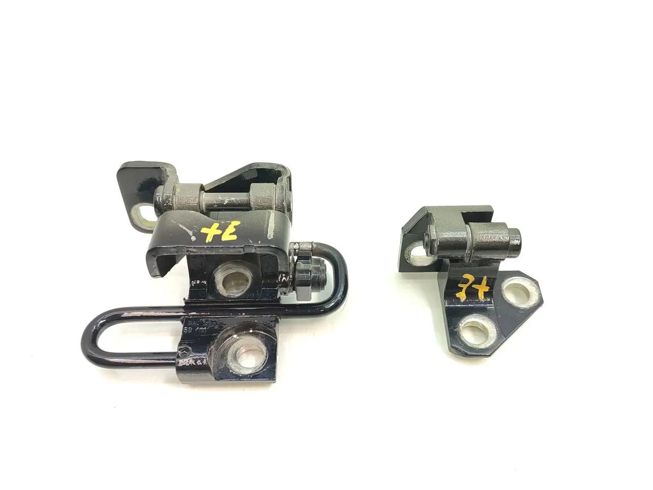 Dobradiça Porta Traseira Esquerda Vw Jetta Variant 2011 2012