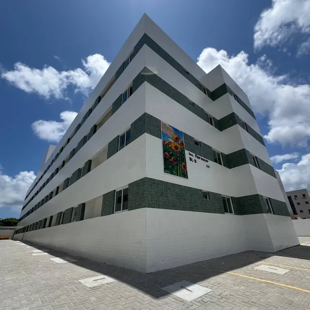 APARTAMENTO NO VALENTINA - TÉRREO C\VARANDA