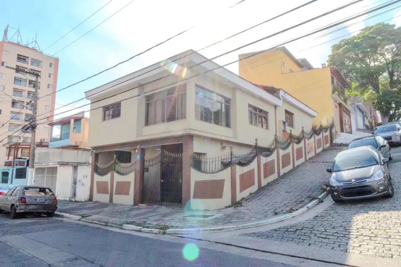 Casa para venda em Vila Matilde com 3 quartos, sendo 2 suítes, 194m²
